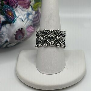 925 Sterling Silver Ring Wide All Around Detail Band